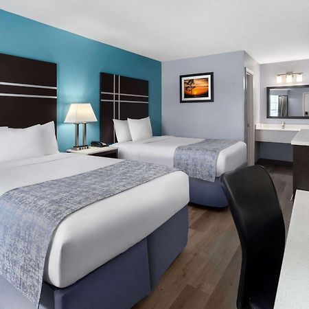 Baymont By Wyndham Brunswick Ga Hotel Exterior photo